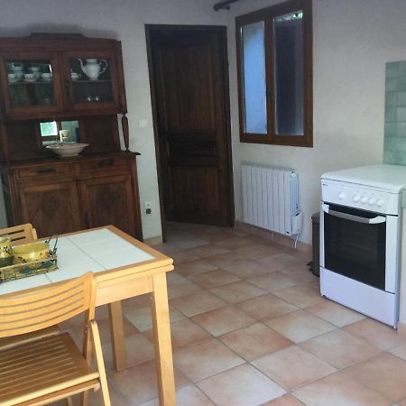 Appartement Dans Un Mas Provencal Istres Exterior foto